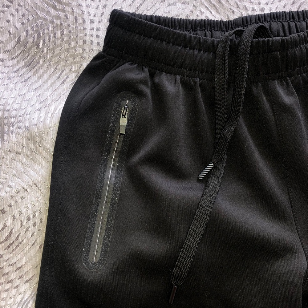 Tracksuit - Picture 4 of 5